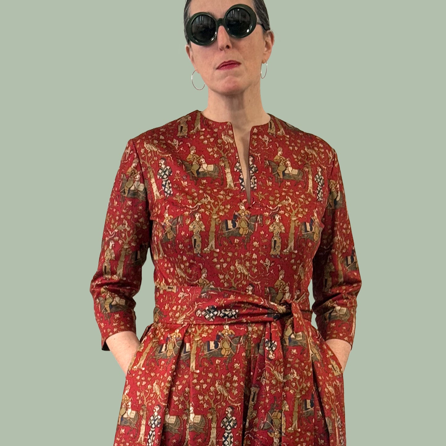 1950s style shirtwaist dress in vintage Waverly Persia print fabric close up of bodice